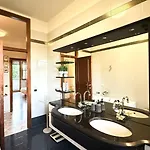 Appartement Ampio Con Vista Monti Wi-fi Veloce, Self Check-in, Vicino Stazione E Centro Arezzo