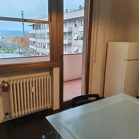 Apartment Ampio Con Vista Monti Wi-fi Veloce, Self Check-in, Vicino Stazione E Centro *