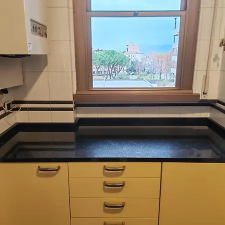 Apartment Ampio Con Vista Monti Wi-fi Veloce, Self Check-in, Vicino Stazione E Centro Arezzo