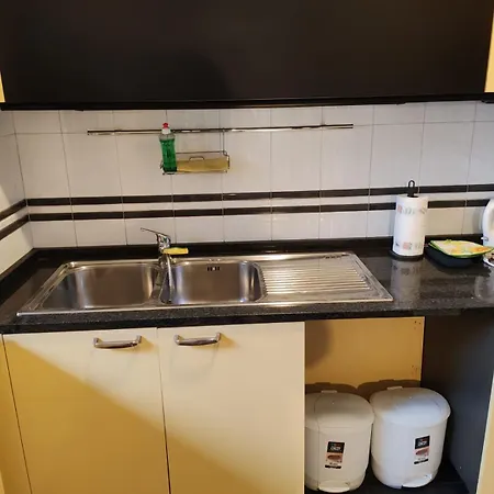 Ampio Con Vista Monti Wi-fi Veloce, Self Check-in, Vicino Stazione E Centro * Arezzo